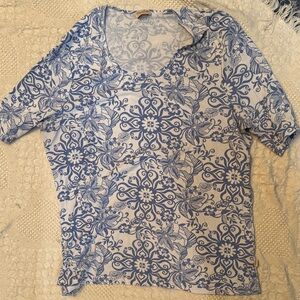 Elegant Blue Floral Women's Tee
